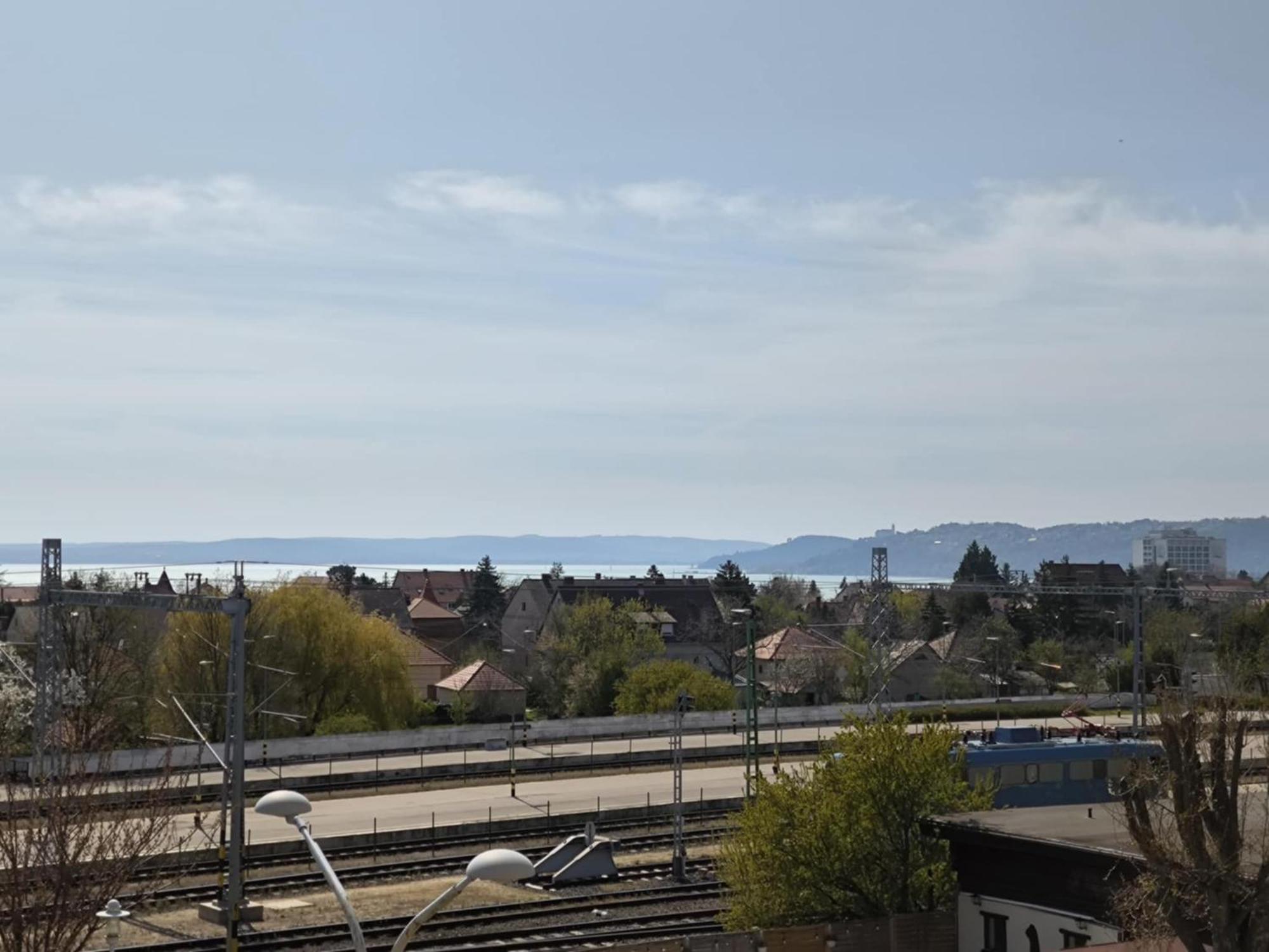 Szeki Apartman Balatonfured Luaran gambar